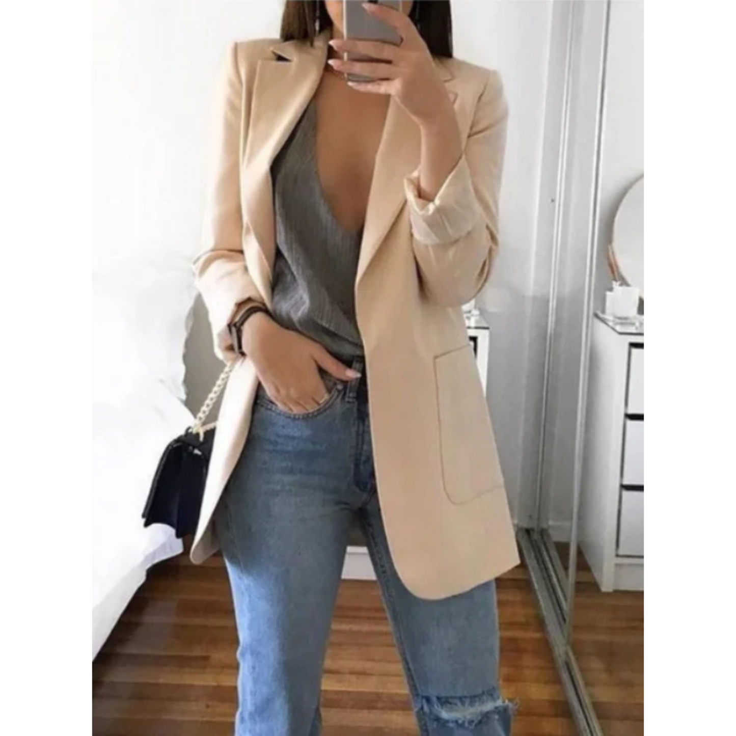 Julianne – slim-fit damesblazer met elegante belijning