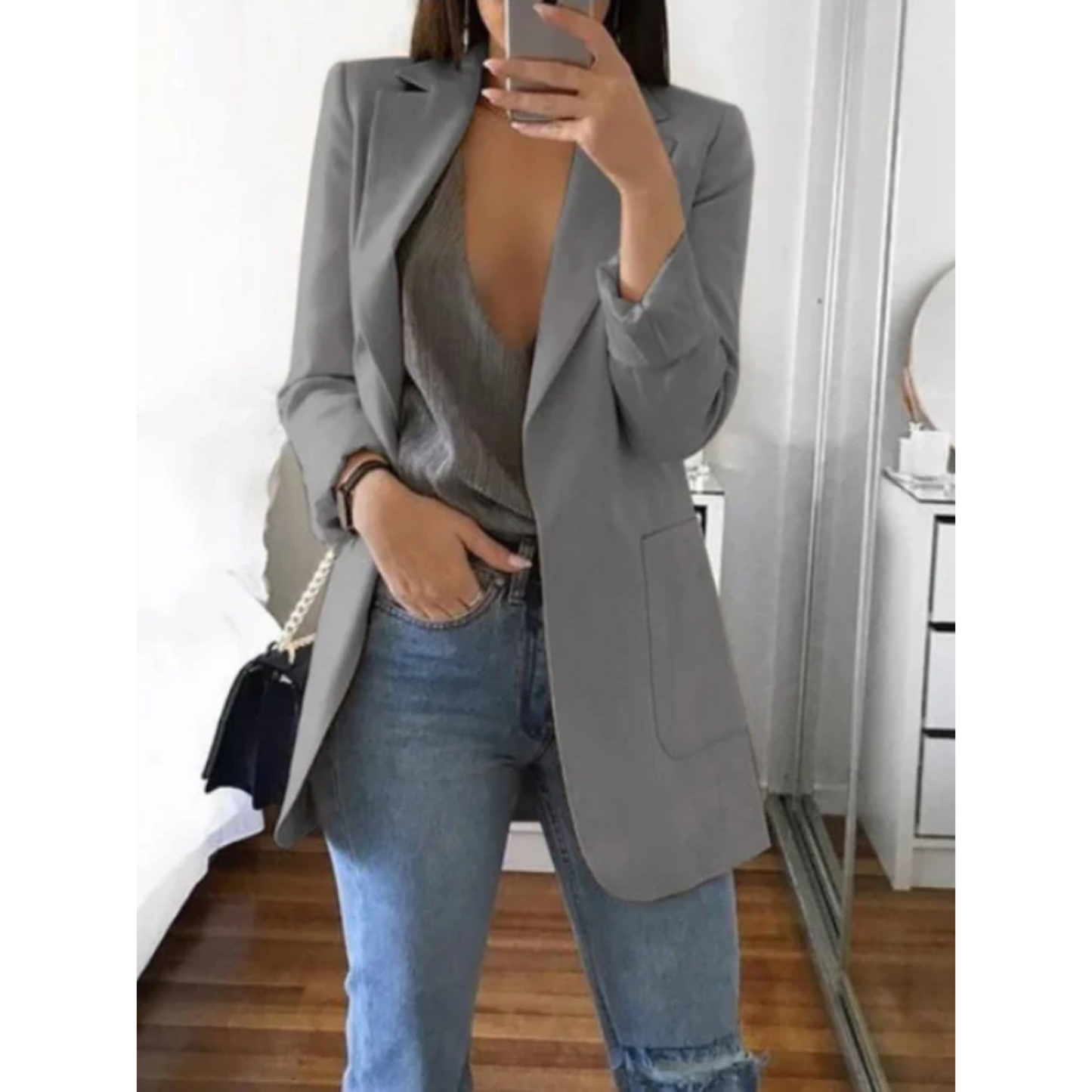 Julianne – slim-fit damesblazer met elegante belijning
