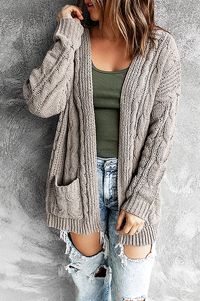 Eva – lang gebreid cardigan-vest met kabelstructuur
