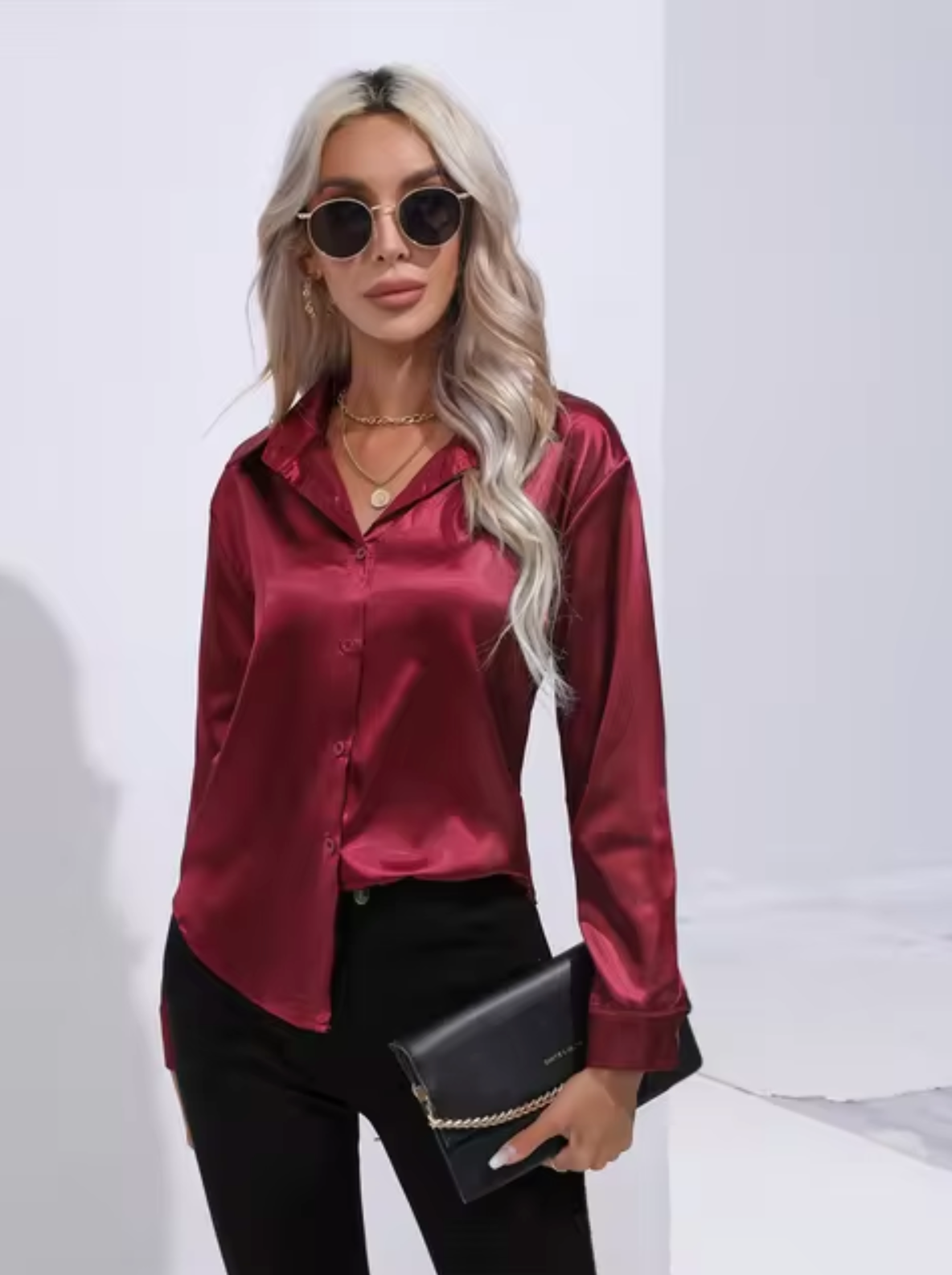 Annika - Luxe Satijnen Blouse met reverskraag