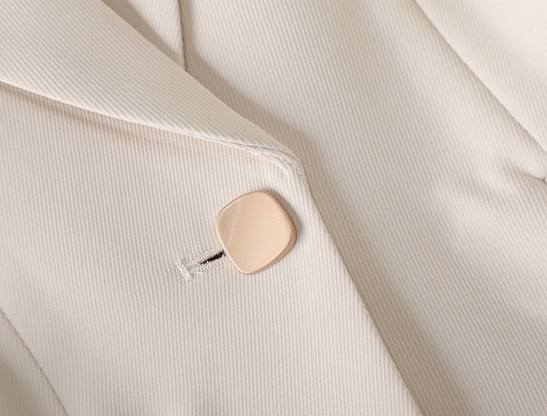 elle – slim-fit blazer van polyestermix met reverskraag en knoopsluiting