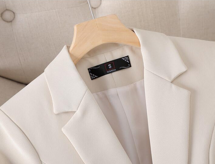 elle – slim-fit blazer van polyestermix met reverskraag en knoopsluiting