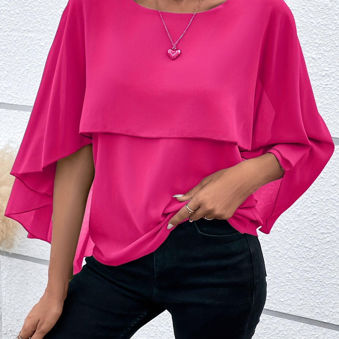 Luna – Gelaagde Crew Neck Blouse Met Cloak Mouwen