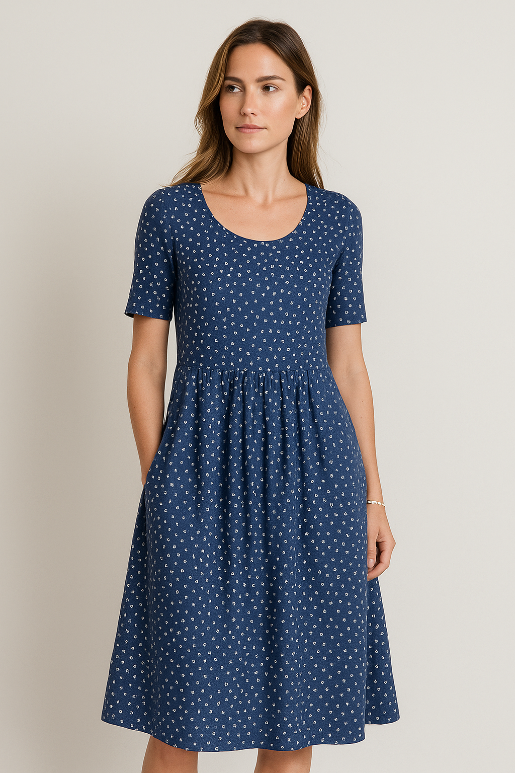 Sanne – Luchtige Midi Zomerjurk Met Bloemenprint En Ronde Hals