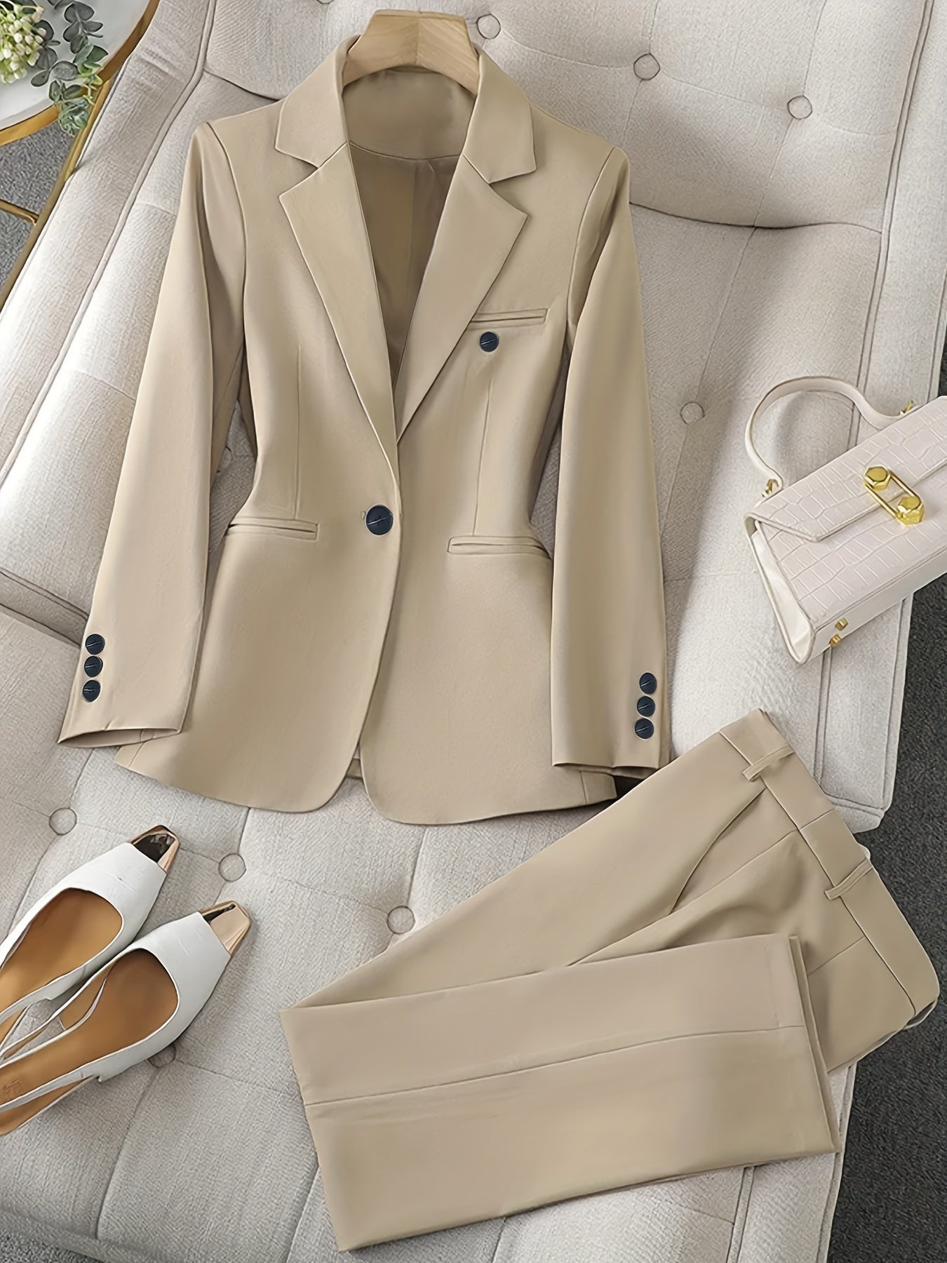Flore – blazer set met klassieke revers en getailleerde pasvorm