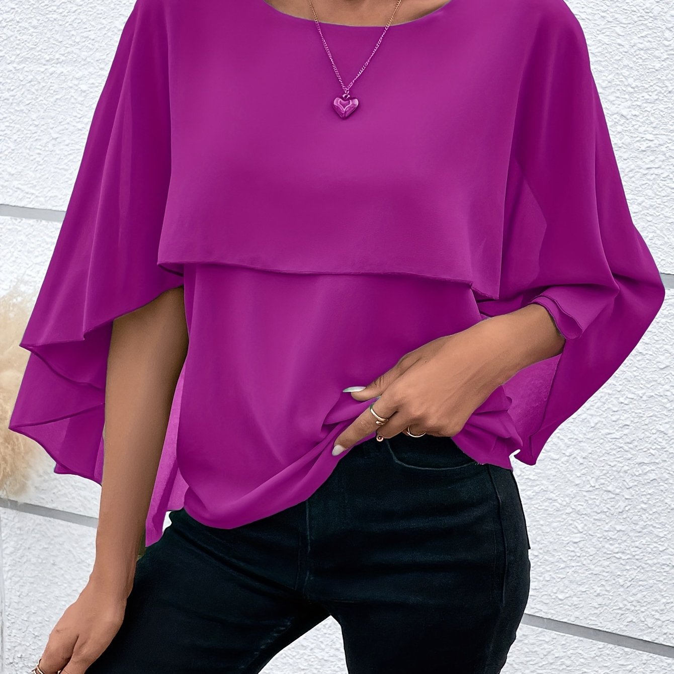 Luna – Gelaagde Crew Neck Blouse Met Cloak Mouwen