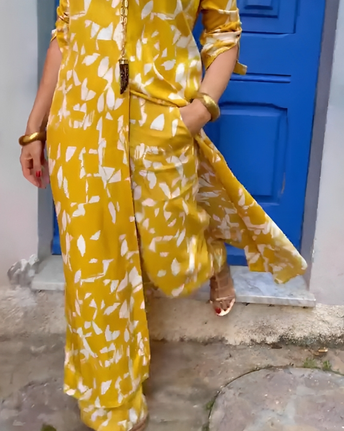 Isabelle – midi-jurk van viscose met plooidetail