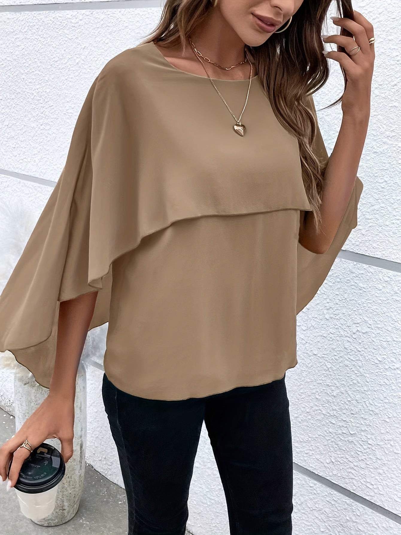 Luna – Gelaagde Crew Neck Blouse Met Cloak Mouwen