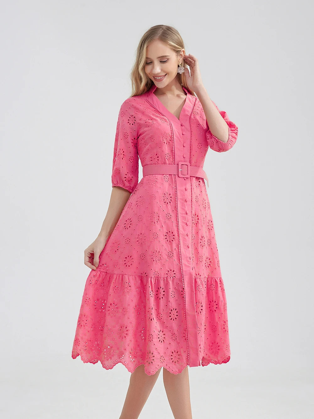 Evi – Zomer Midi Jurk met Kanten details en tailleriem
