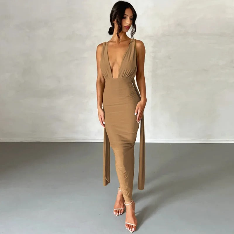 Clara – maxi jurk met diepe V-hals en elegante drapering