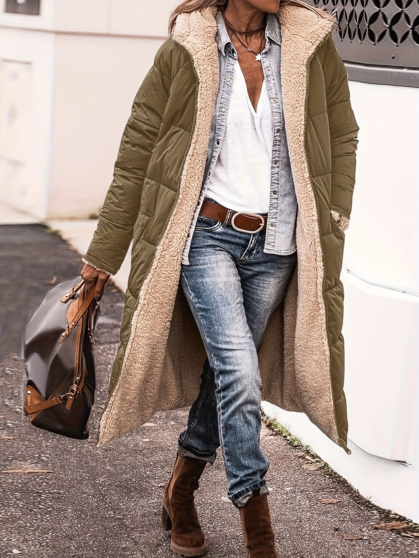 Serina – fleece pufferjas met mid-length snit en effen kleur