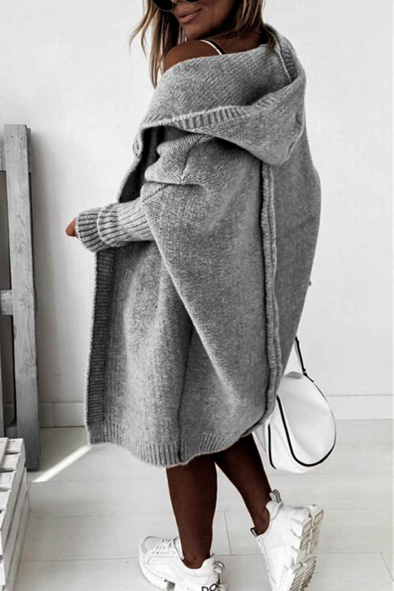 Lieke – gebreide cardigan met capuchon en losse pasvorm