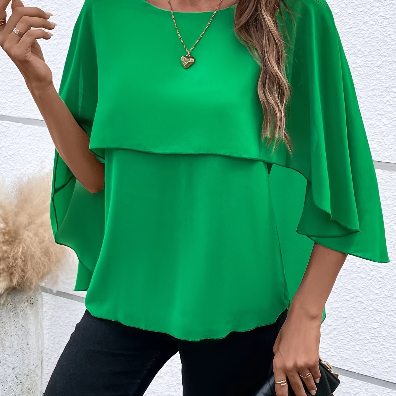 Luna – Gelaagde Crew Neck Blouse Met Cloak Mouwen