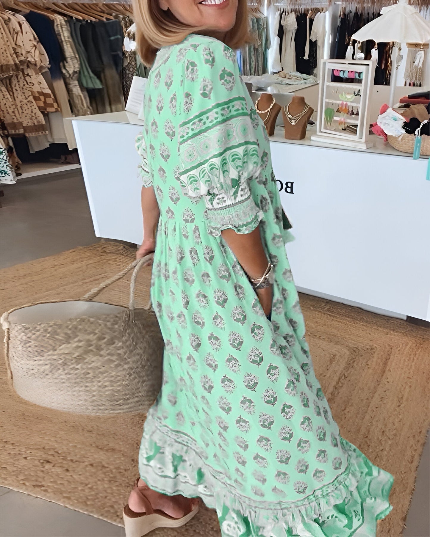 Liana – Boho maxi jurk met bloemenprint en V-hals