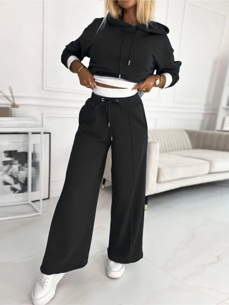 Dina – dames vrijetijdspak van zachte stof met wrap-crop hoodie en wijde broek