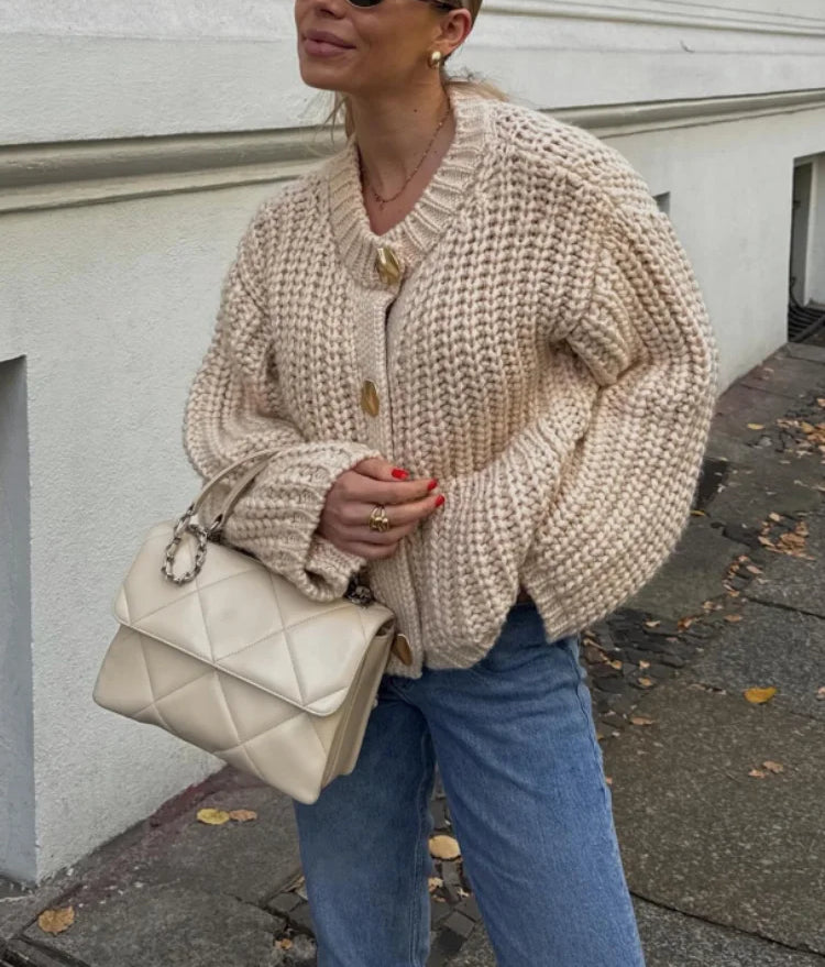 Romy – gebreid cardigan vest met ronde hals en lange mouwen