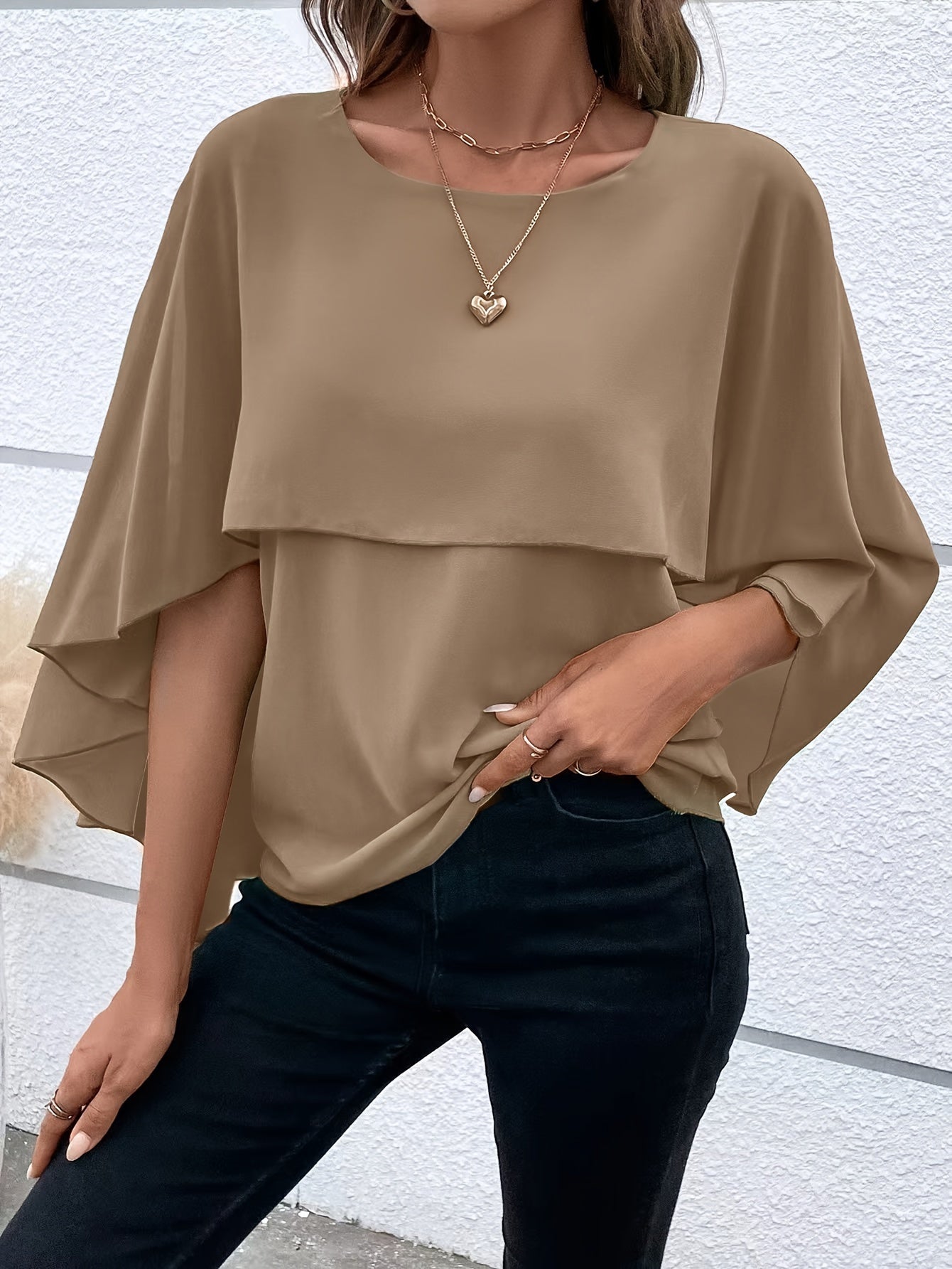Luna – Gelaagde Crew Neck Blouse Met Cloak Mouwen