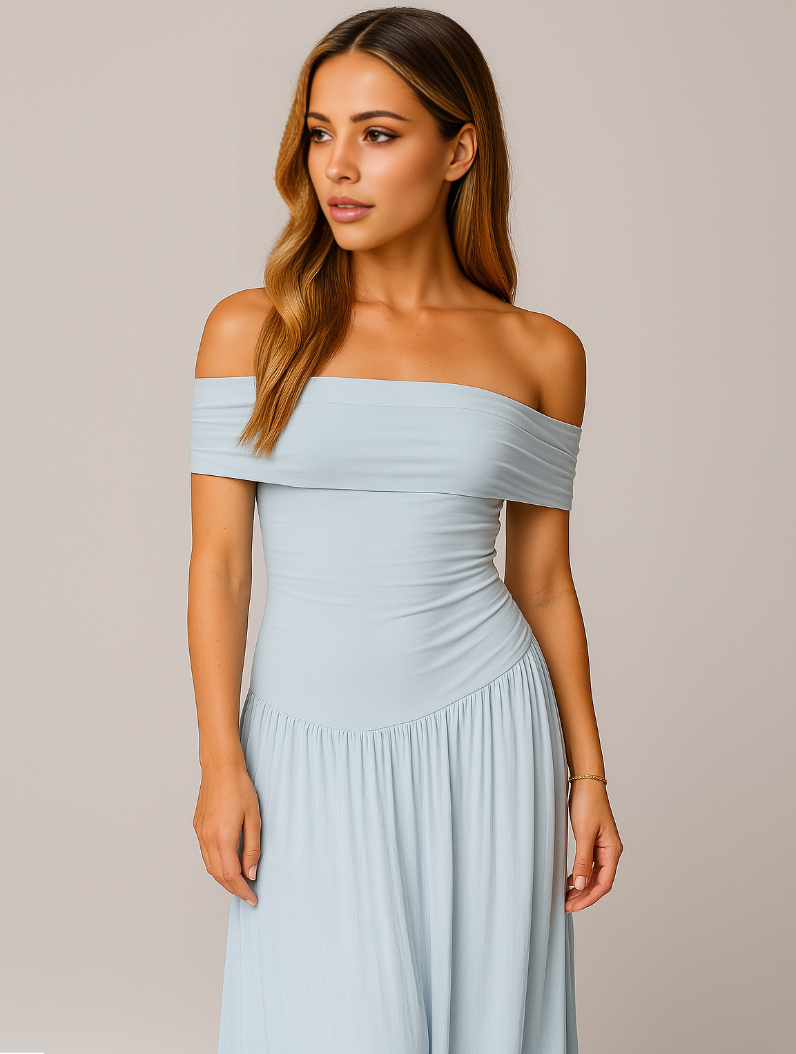 Isabella – off-shoulder maxi-jurk met geplisseerde rok en gelaagde bandjes