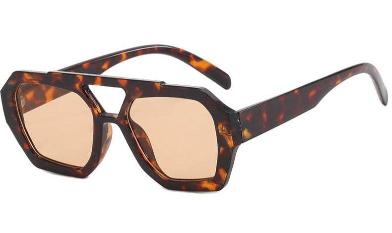 Nina – Oversized zonnebril met vierkant frame en UV-filter