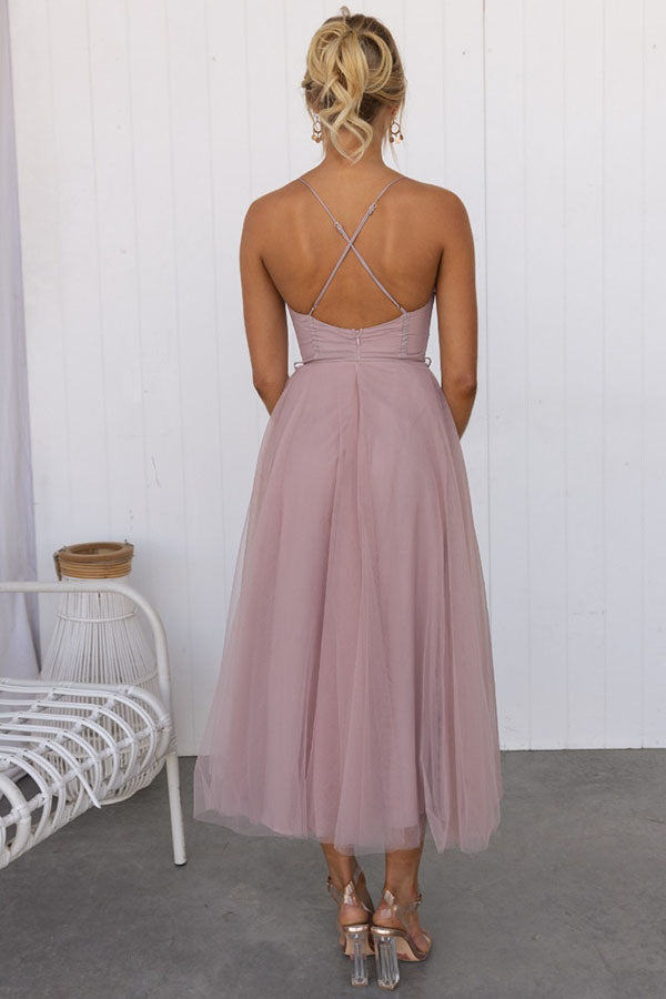 Elise – Zachtblauwe chiffon maxi-jurk met tulelaag en ronde hals