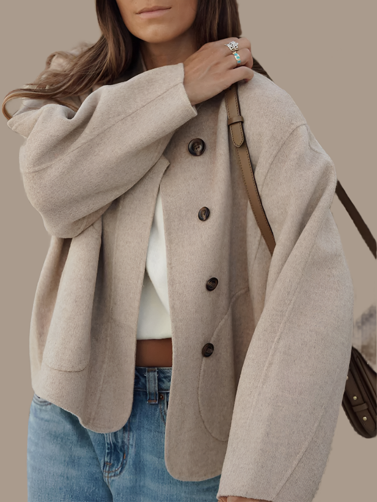 Sera – korte wollen jas met klassieke details