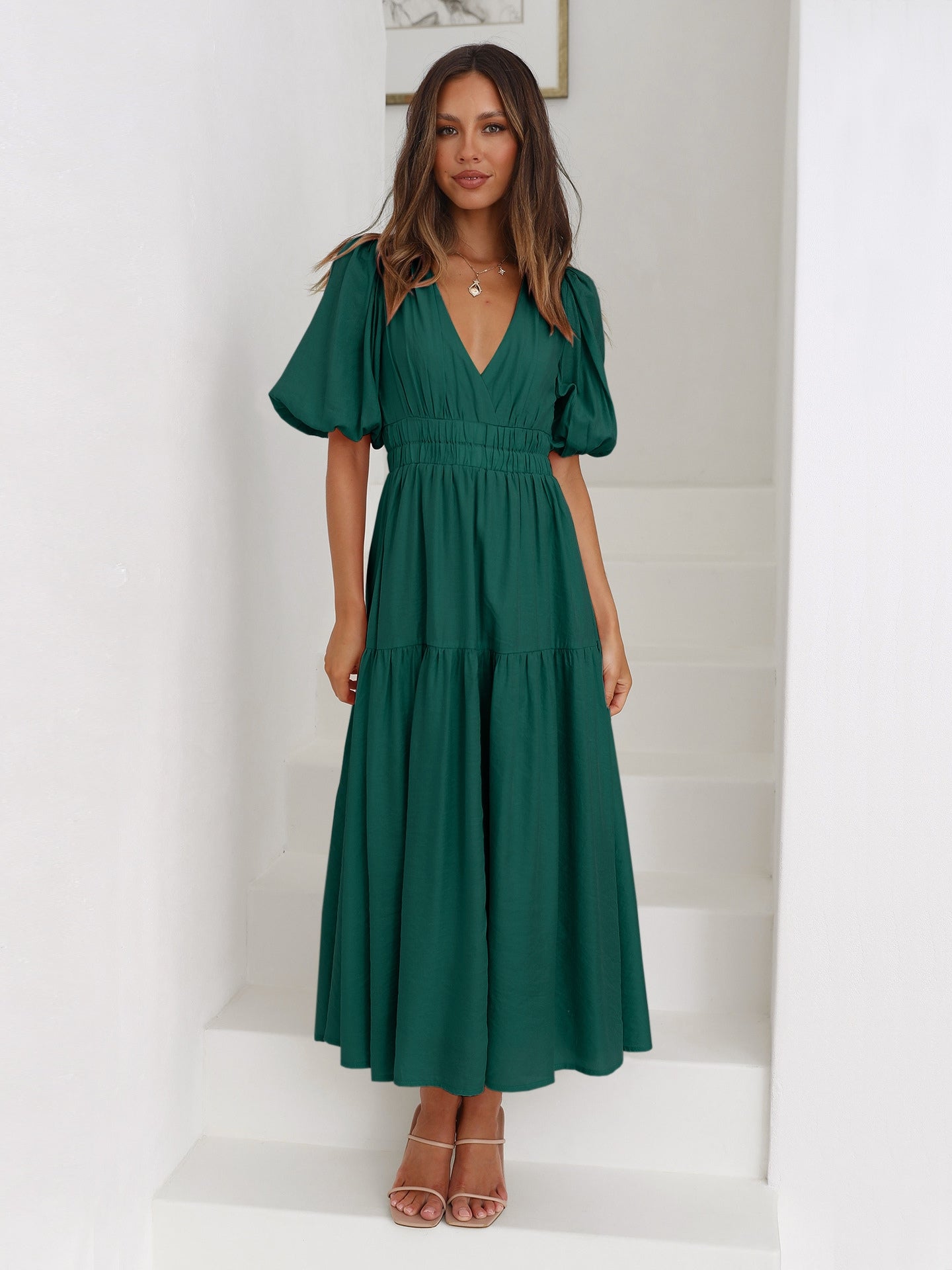 Mila - Getailleerde Midi Viscose Zomer Jurk met Pofmouwen en V-hals