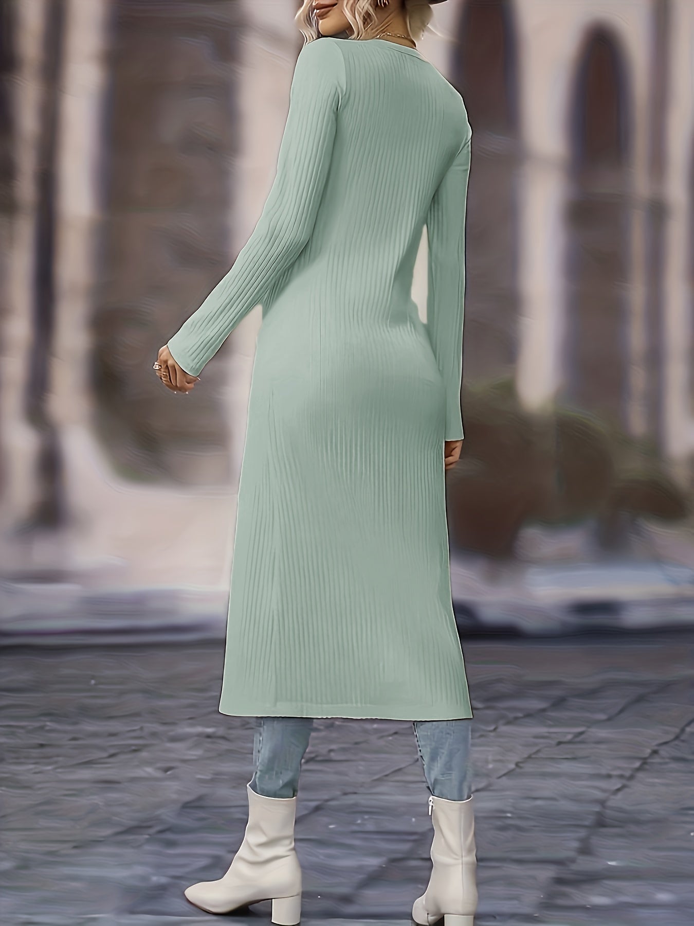 Mila – lange dames cardigan vest met knopen en V-hals