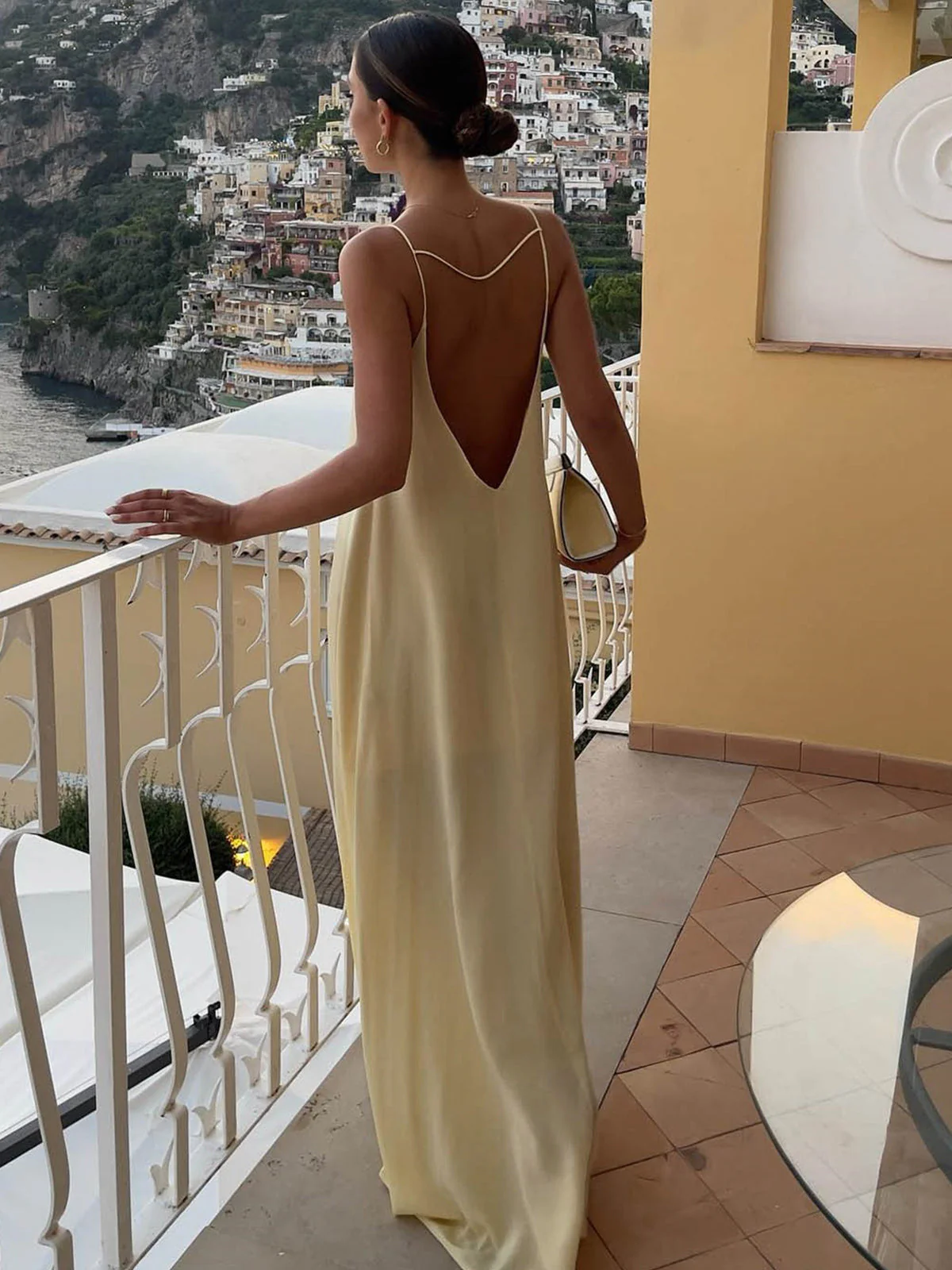 Sanne – zomer maxi jurk met open rug en fijne spaghettibandjes