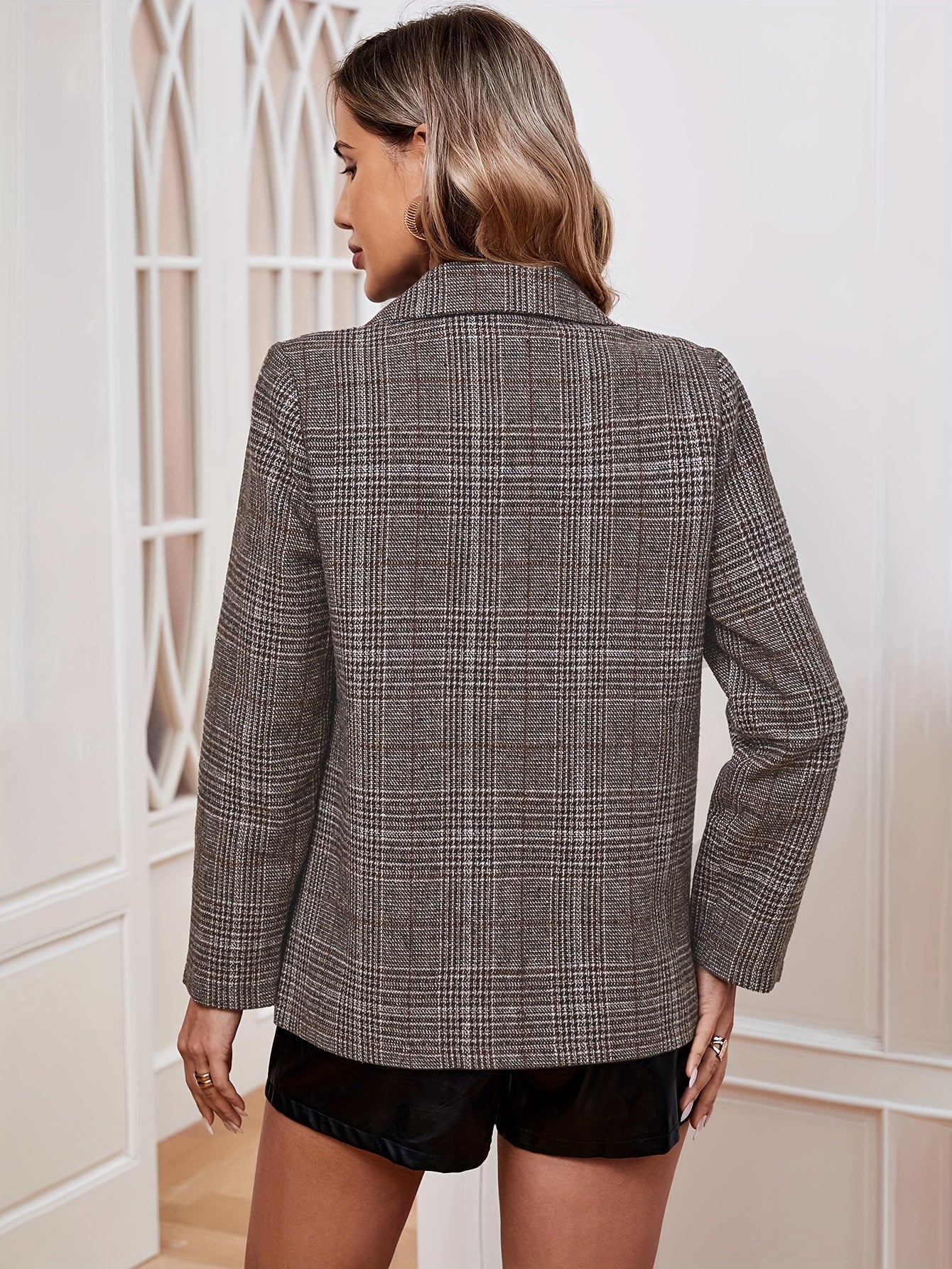 Rachel – lange business blazer met gridpatroon en flatterende snit