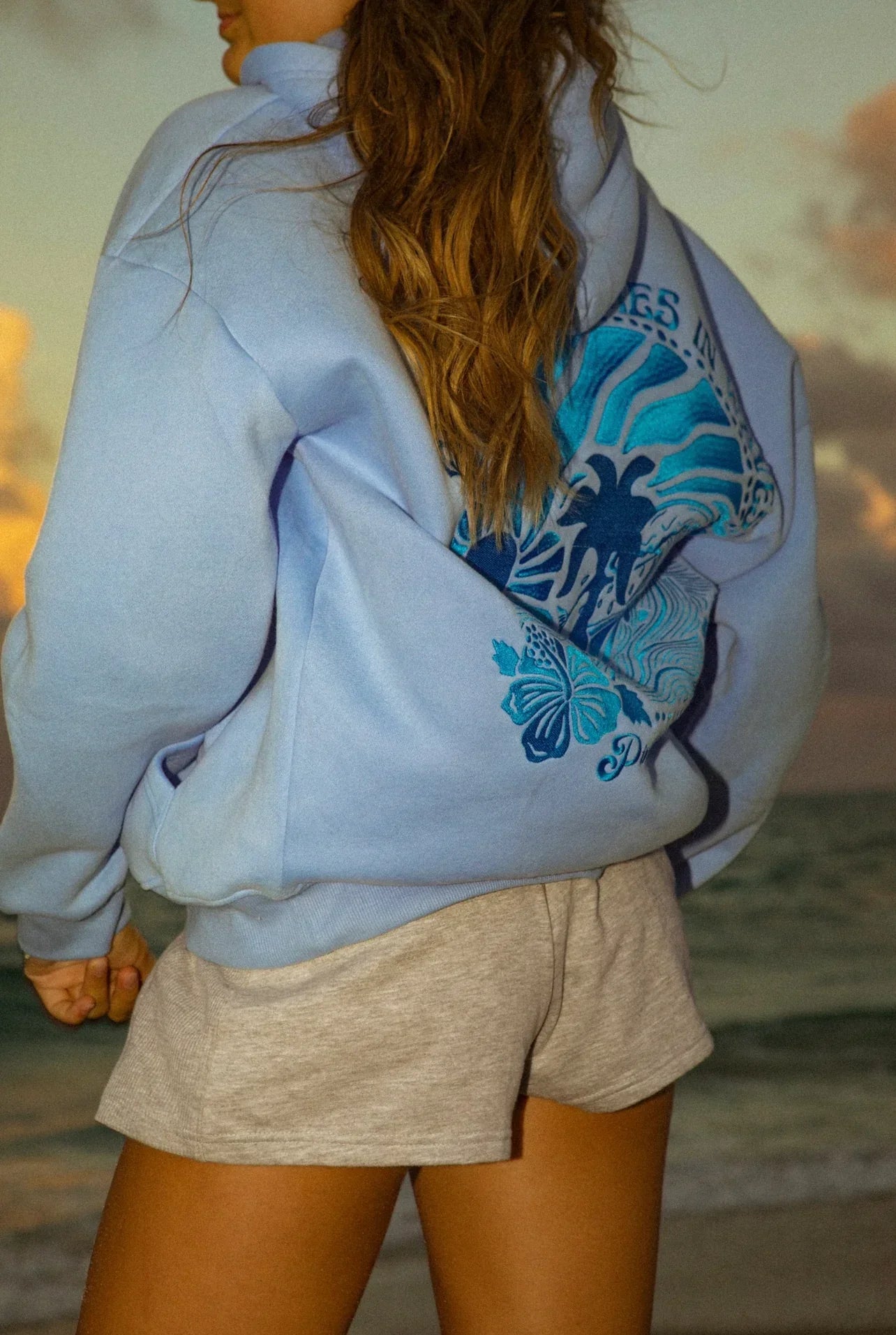 Sunset - Overized geborduurde zon en ocean hoodie 1+1 Gratis