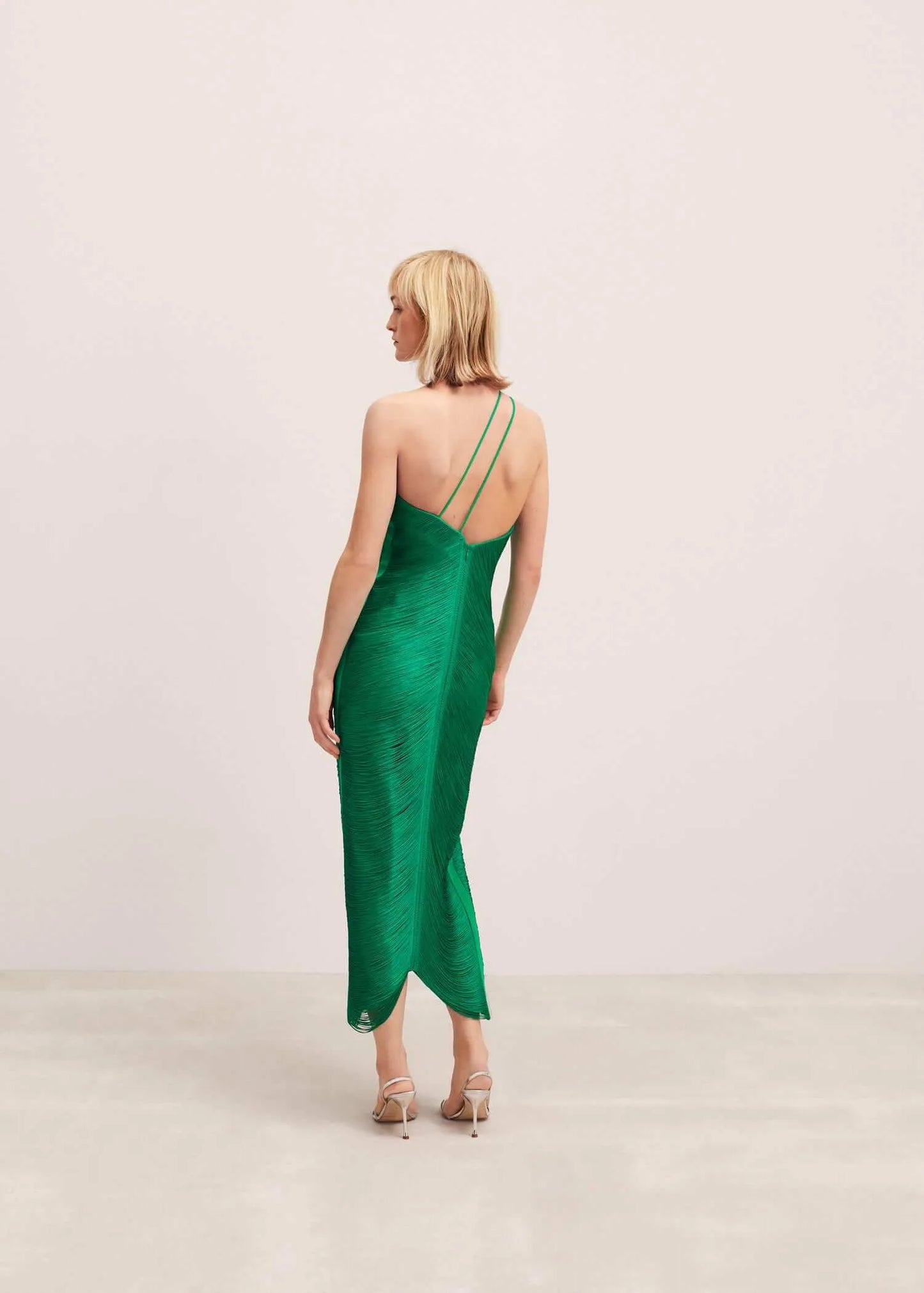 Isabel – asymmetrische maxi-jurk met franjes en delicate dubbele bandjes