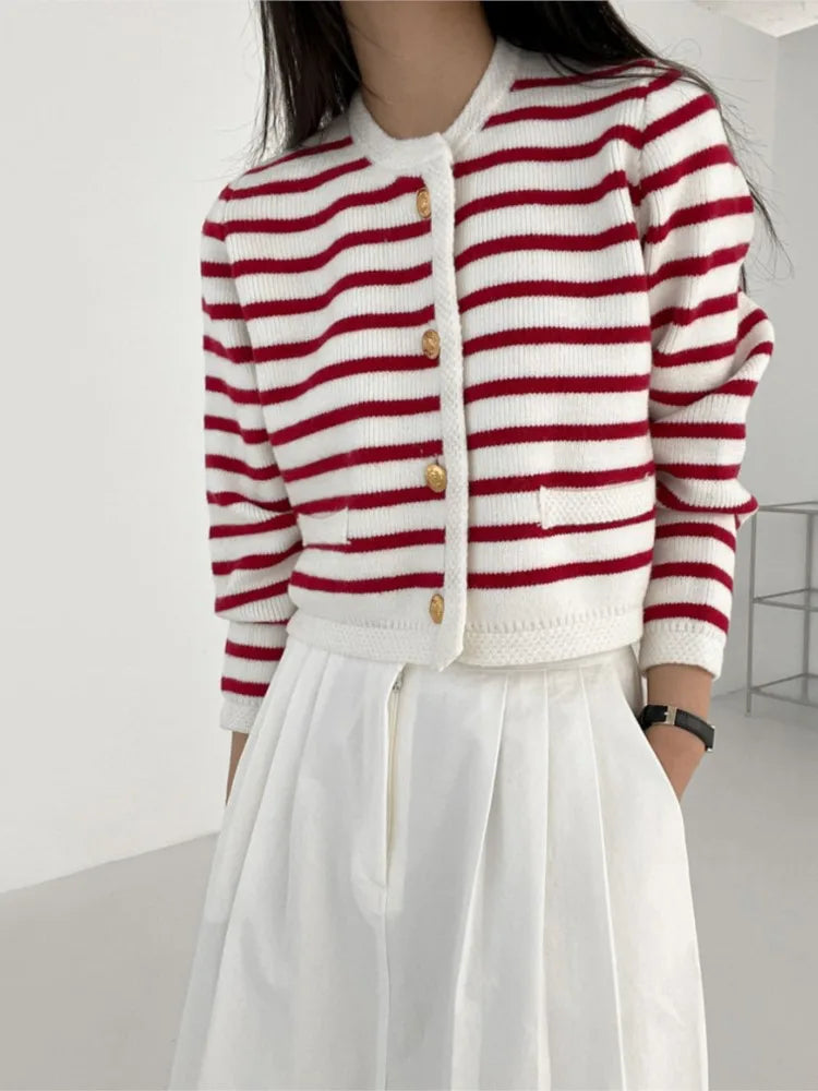 Fleur – Gebreide cardigan met cropped pasvorm