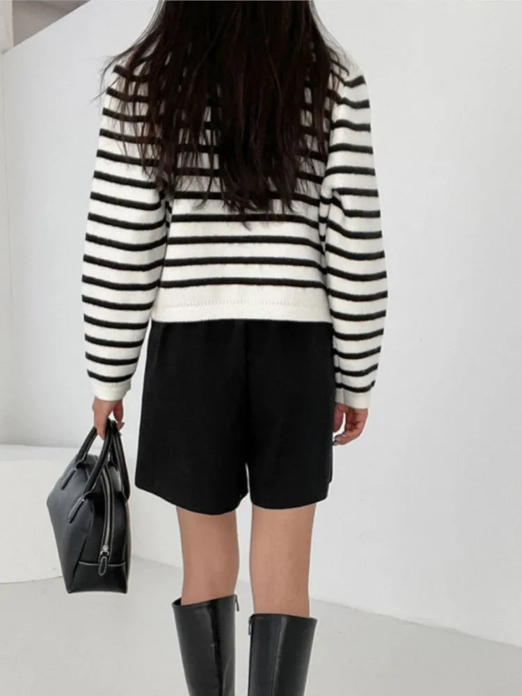 Fleur – Gebreide cardigan met cropped pasvorm