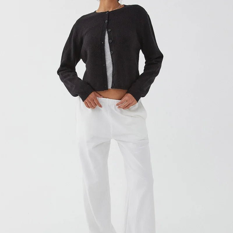 Lotte – gebreide cardigan vest met ronde hals en knoopsluiting