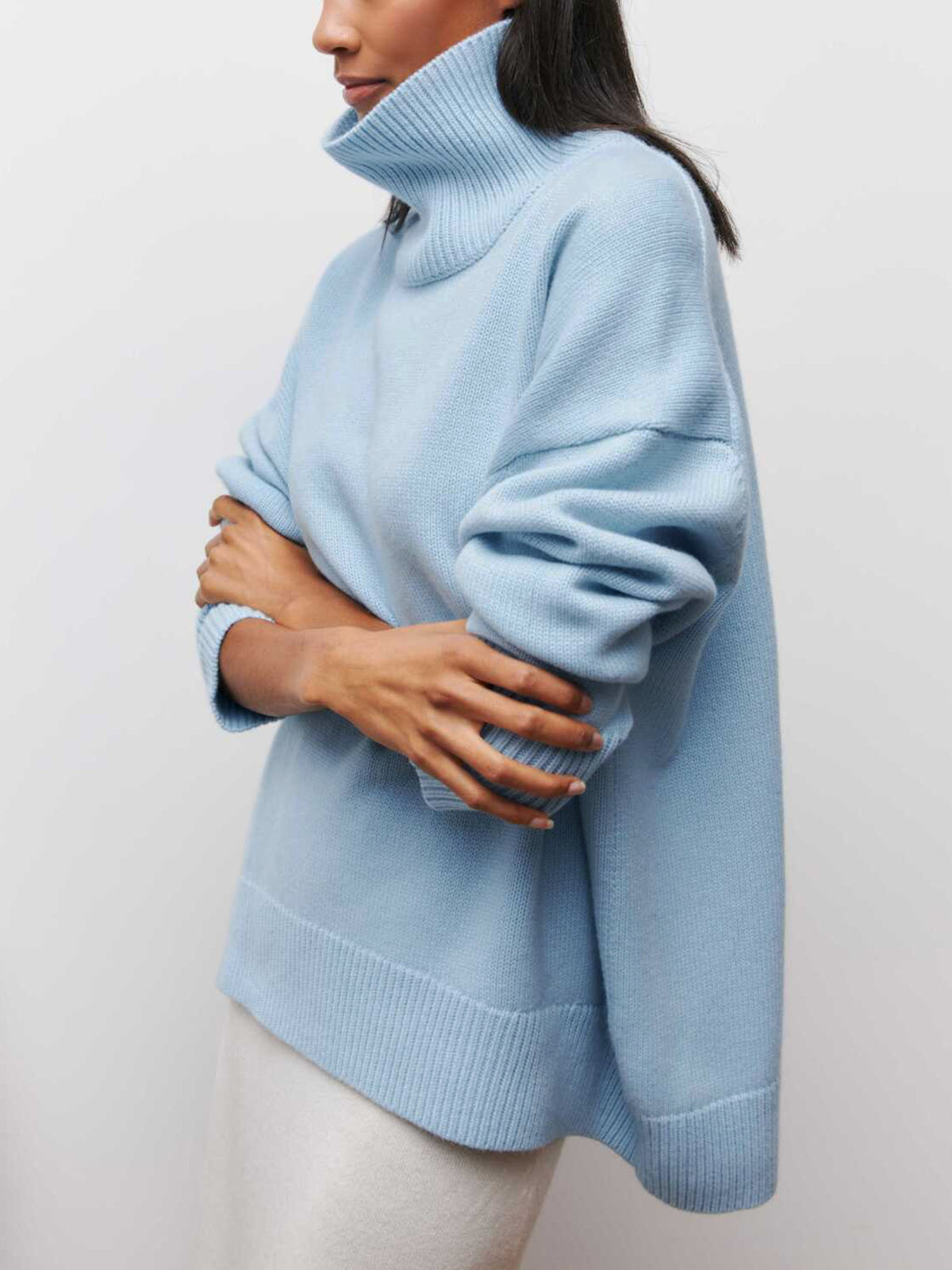 Livia – oversized ribgebreide coltrui met hoge hals en relaxte fit
