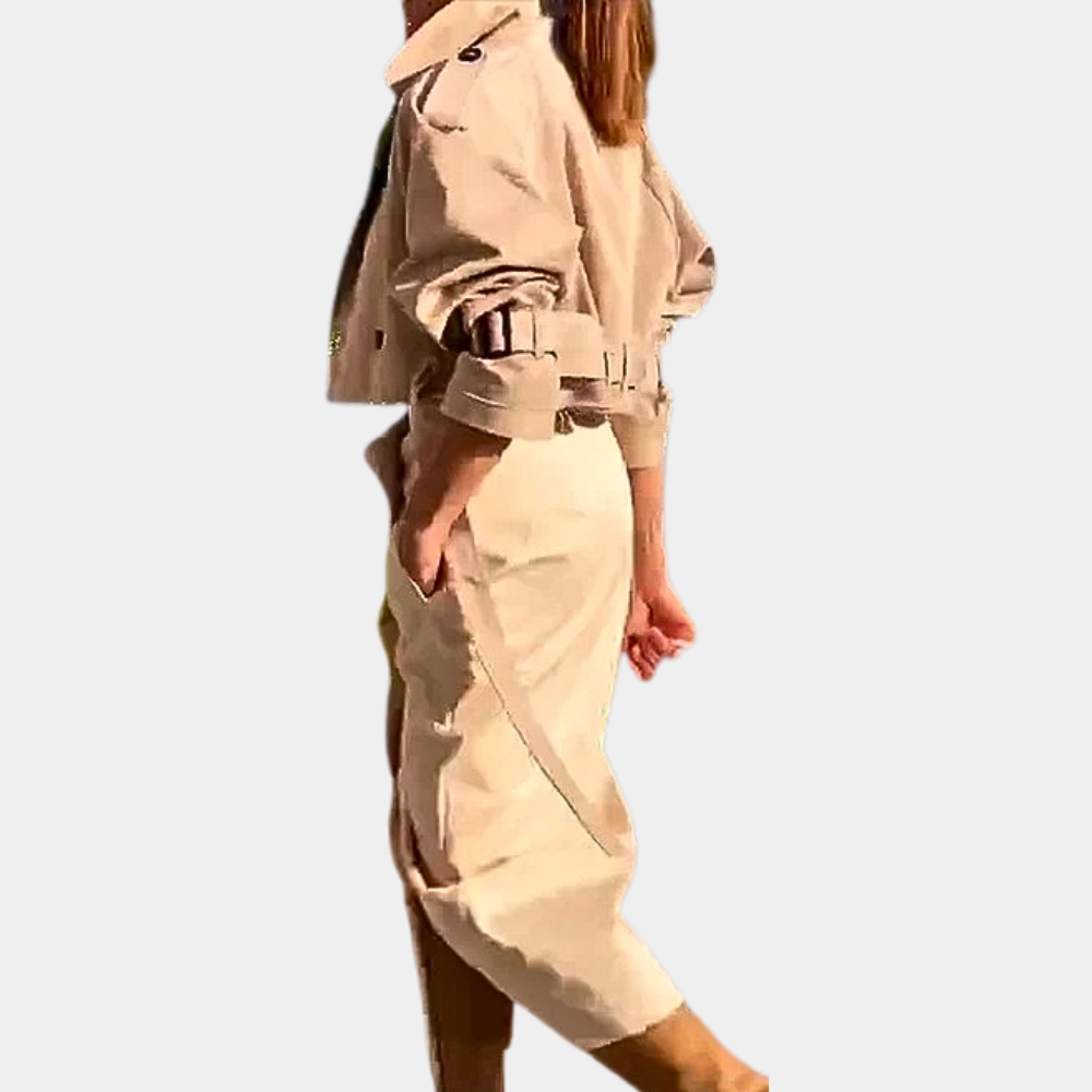 Katriona – trenchcoat set met rok en contrasterende details