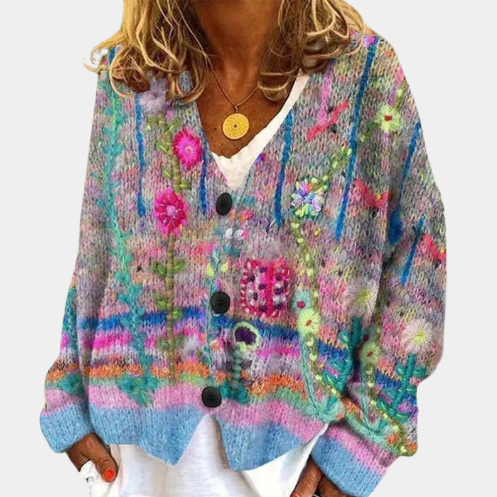 Justina – gebreide trui in kleurrijk flanelmotief met knoopsluiting