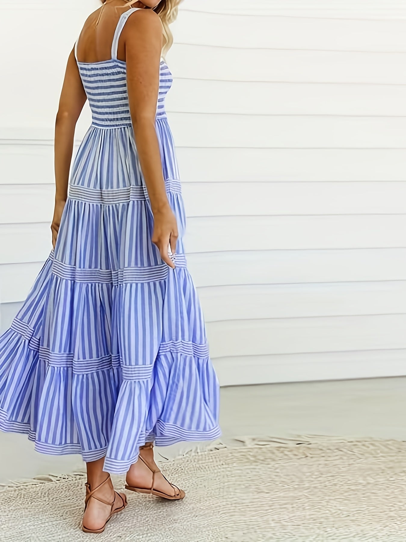 Darla – Zomer Maxi Jurk met Wit Gestreepte Accenten