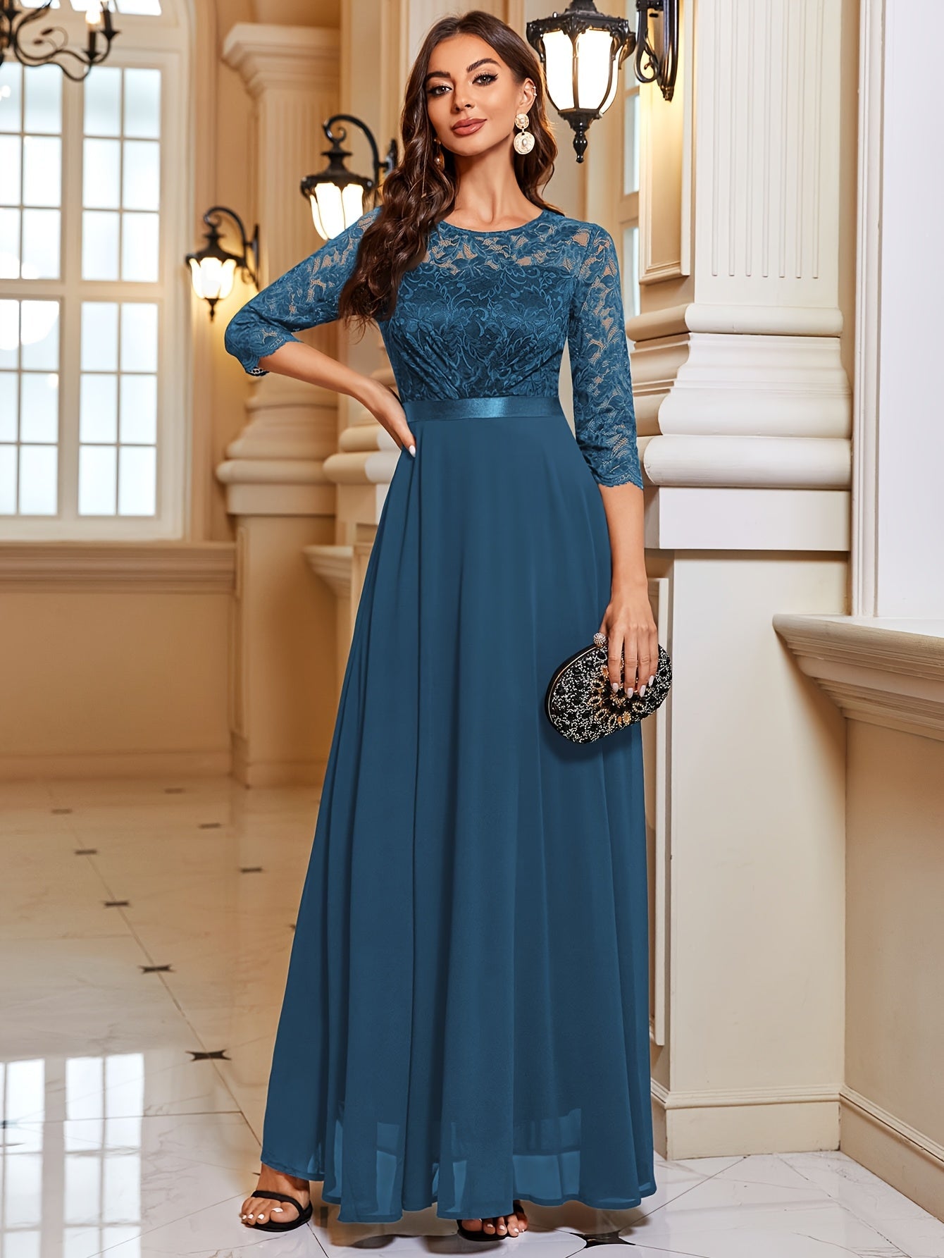 Isabelle – Chiffon Maxi-jurk Met Kanten Details En Driekwart Mouwen