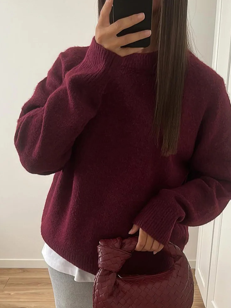 Femke – fluffy gebreide trui met ronde hals en oversized pasvorm
