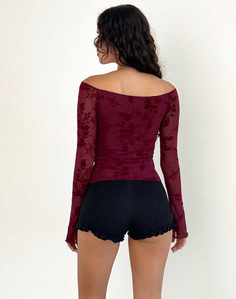 Alina – Mesh top met bloemenmotief lange mouwen en scoop halslijn