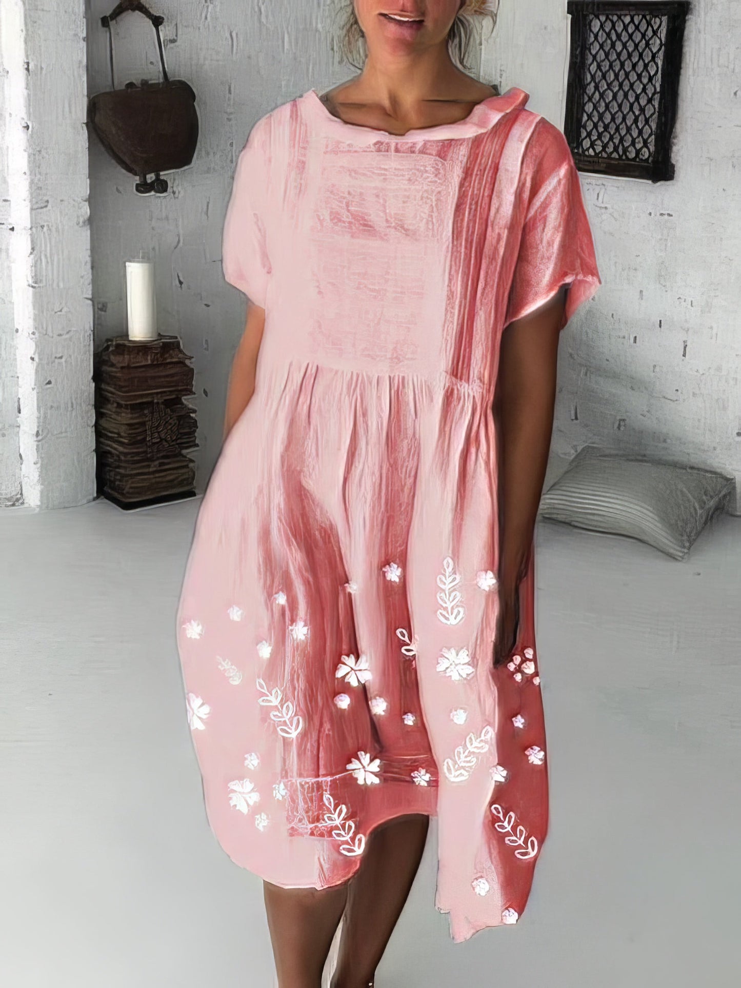 Lily – Relaxed fit jurk met bloemendessin en comfortabele pasvorm