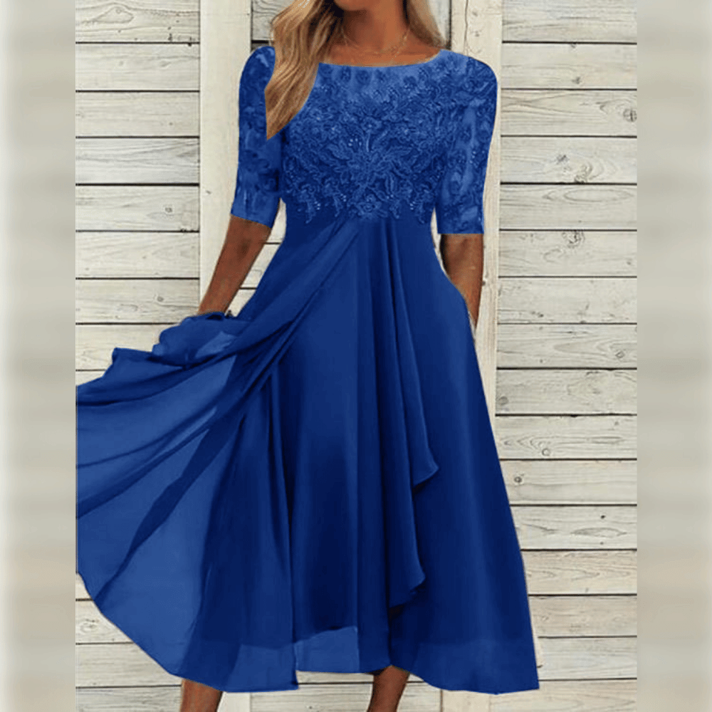 Lila – Zomerjurk van chiffon met kanten bovenlaag en halflange mouwen