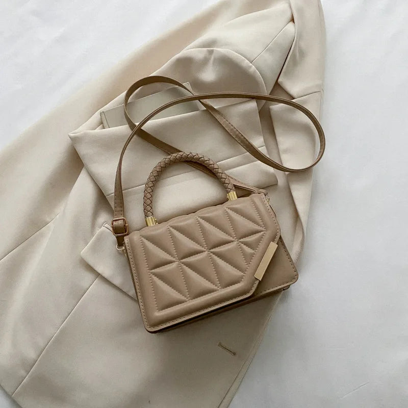 Zoë – square crossbody tas van pu-leer met ruitpatroon