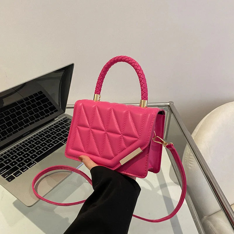 Zoë – square crossbody tas van pu-leer met ruitpatroon