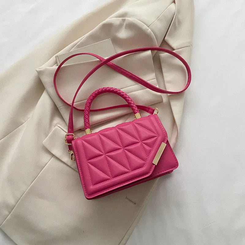 Zoë – square crossbody tas van pu-leer met ruitpatroon