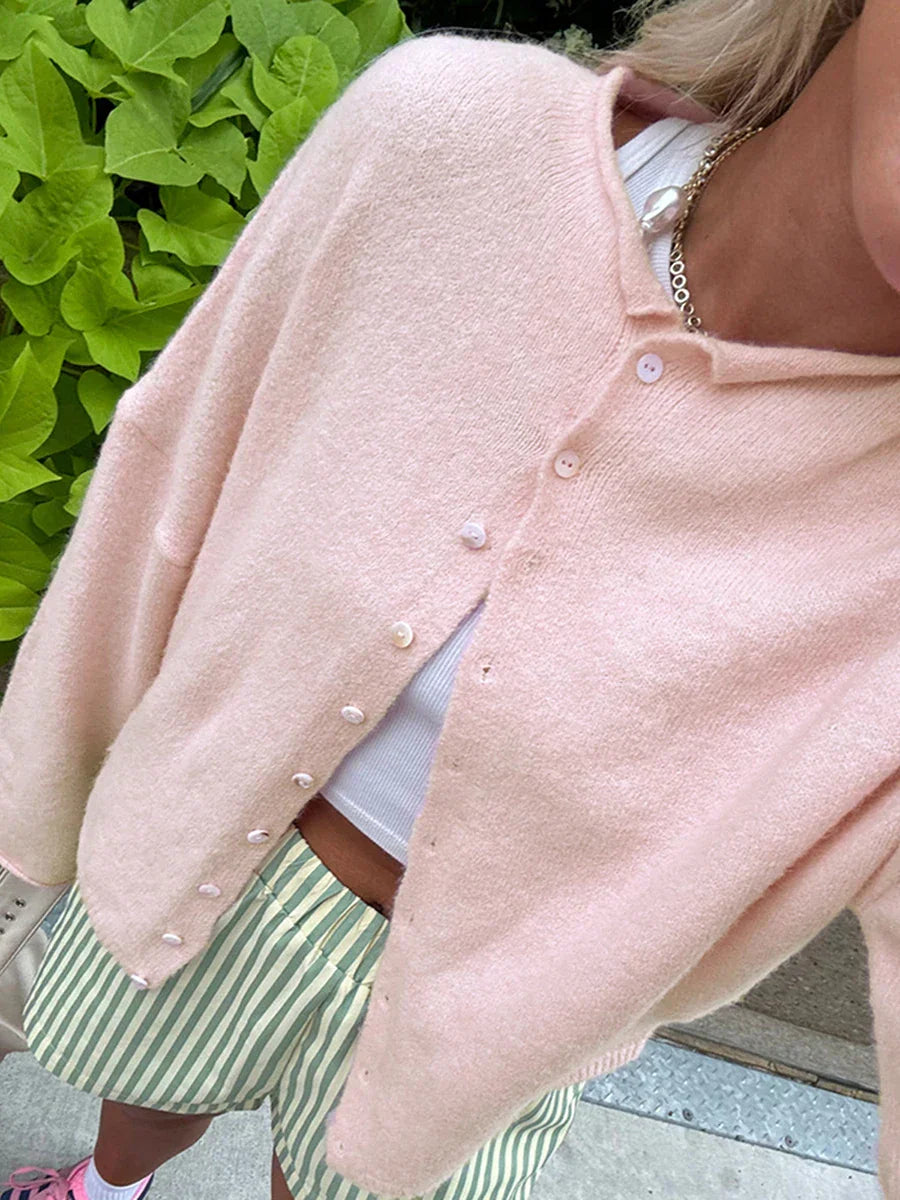 Lena – pluizige cardigan vest met knoopsluiting en lange mouwen