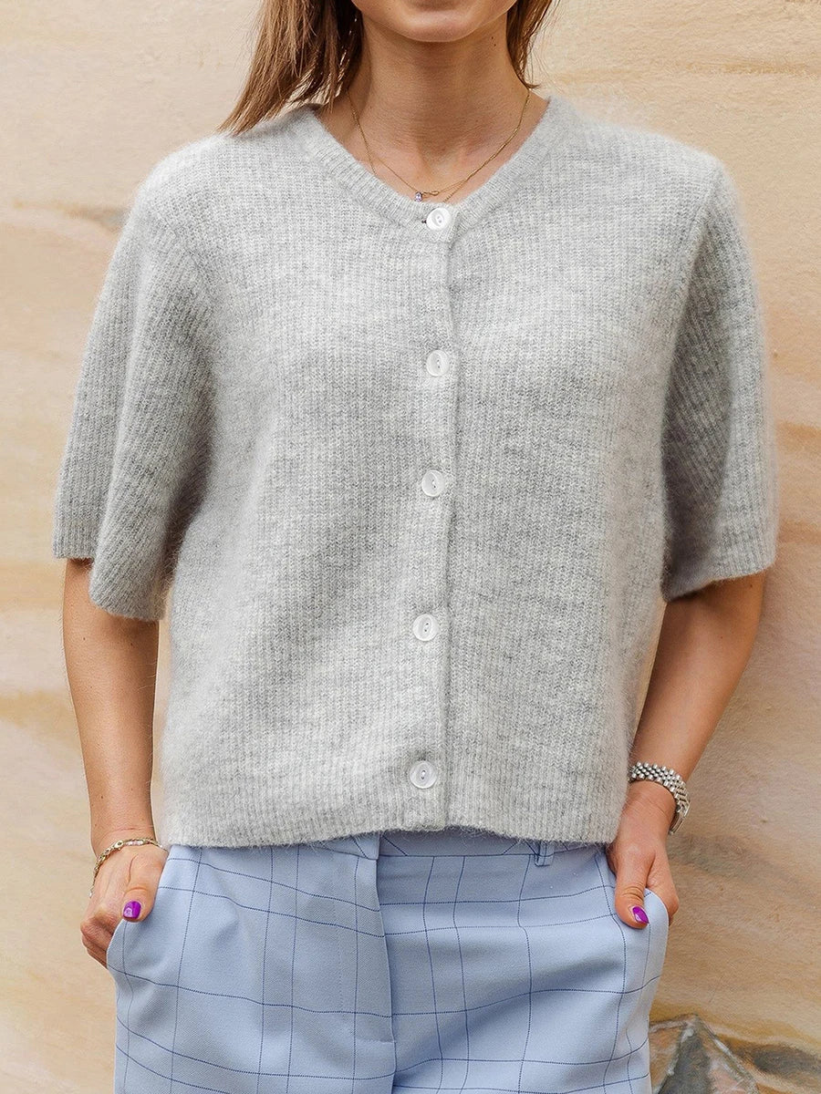Anna – cardigan vest met korte mouwen en ronde hals
