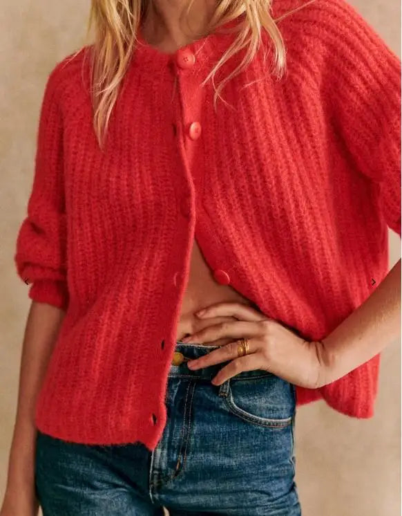 Emma – fijngebreid cardigan vest met ronde hals en knoopsluiting