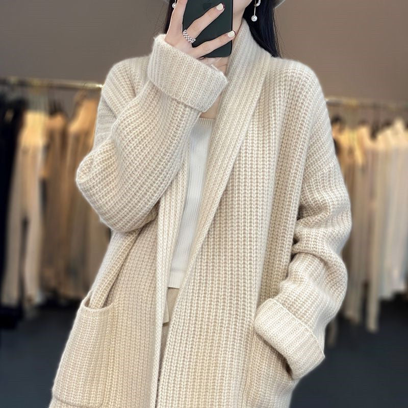Noor – oversized cardigan vest in dikke wolblend met V-hals en zakken